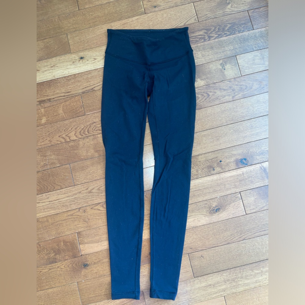 Your Basic Lulu Aligns!! In Great Condition - image 1